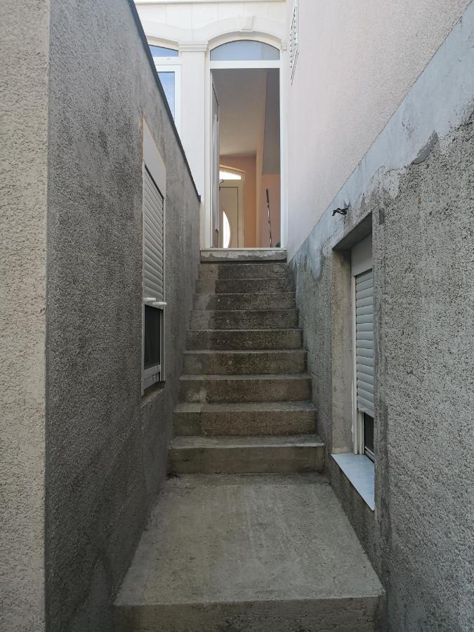 Apartments Kresic هفار المظهر الخارجي الصورة