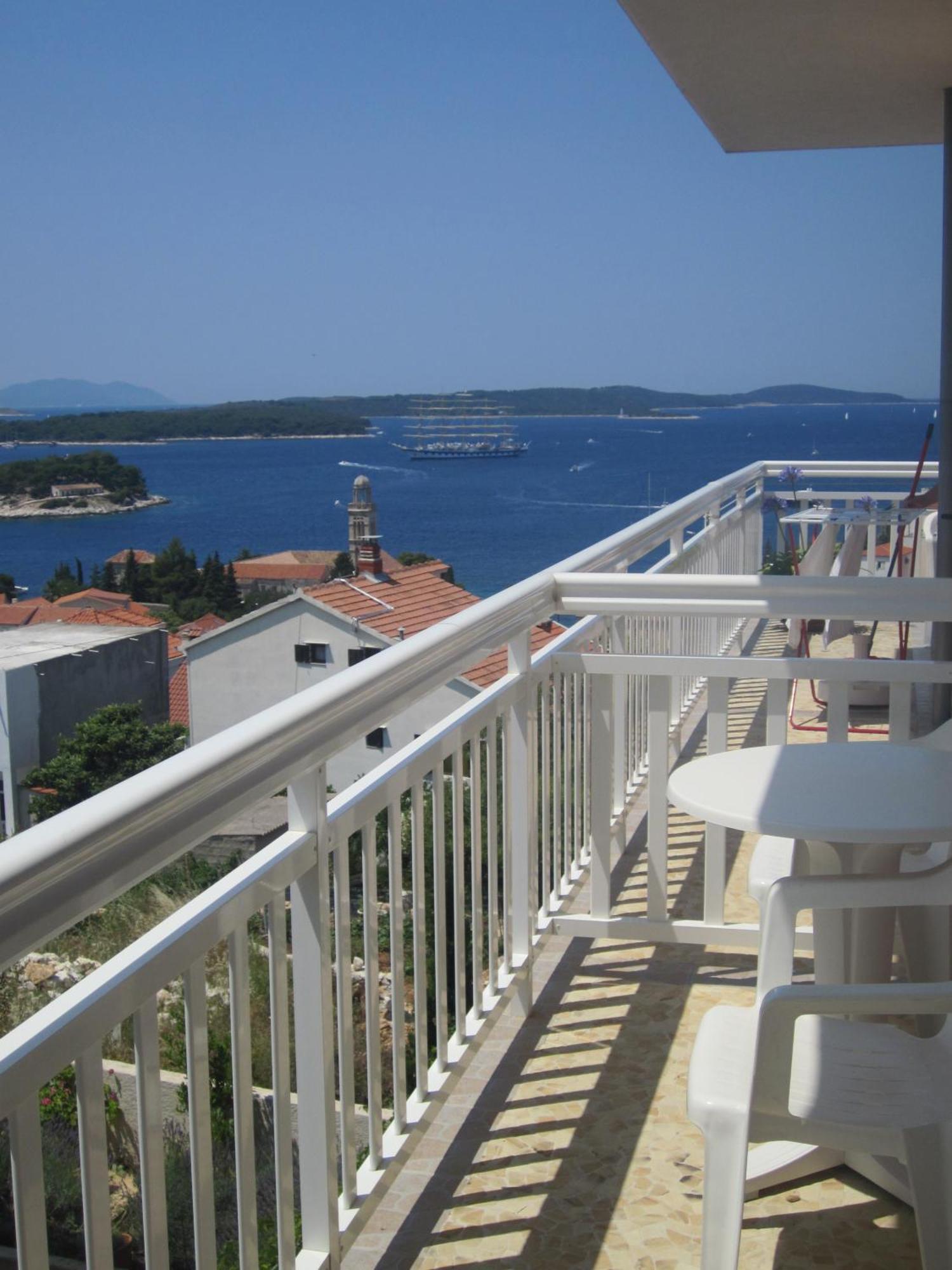 Apartments Kresic هفار الغرفة الصورة